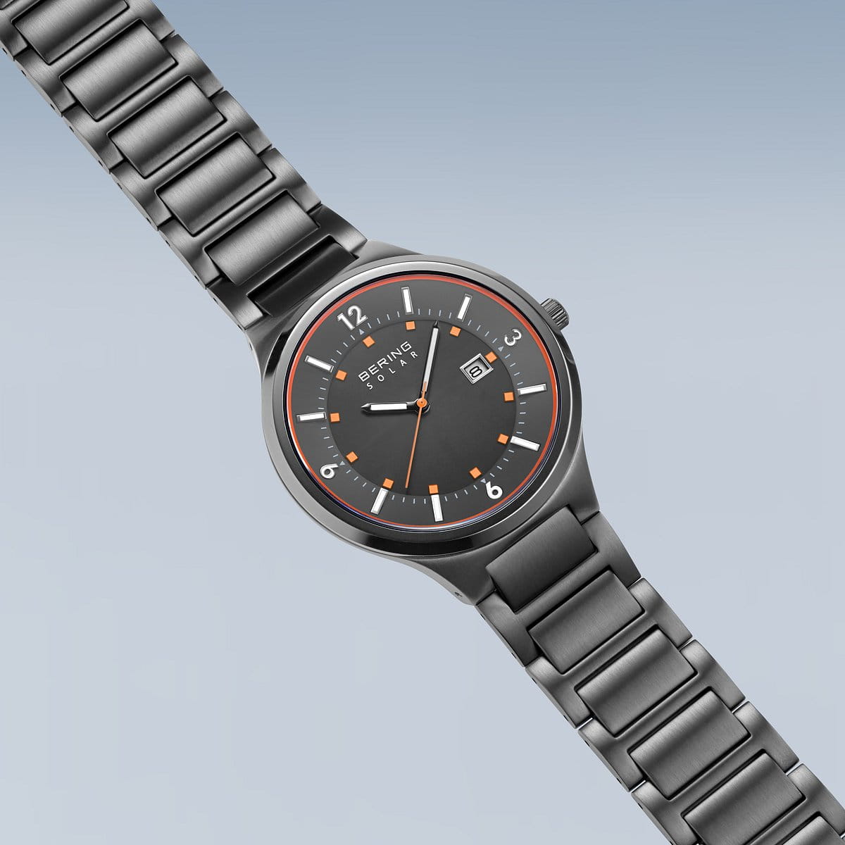 Bering Solar Grigio Spazzolato Orologio 14442-777