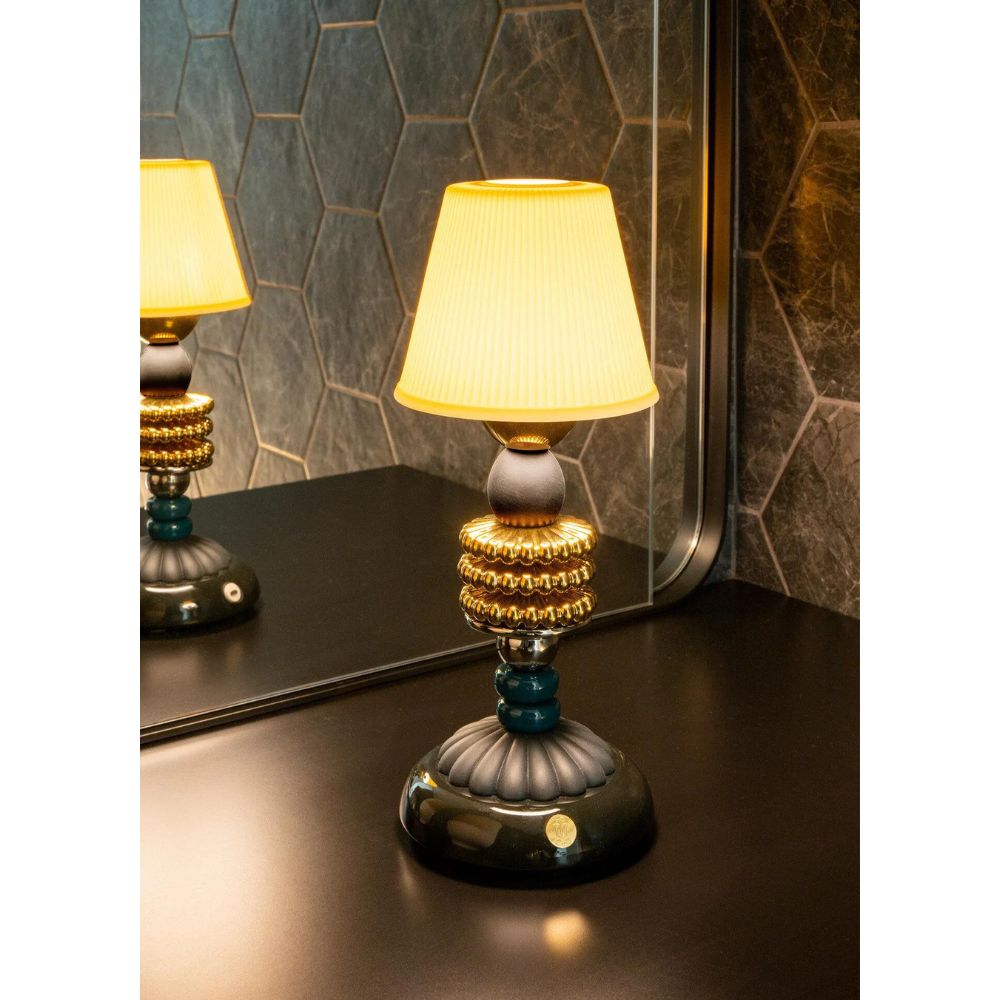 Lladrò - lampada da tavolo ricaricabile in porcellana design messicano 30cm