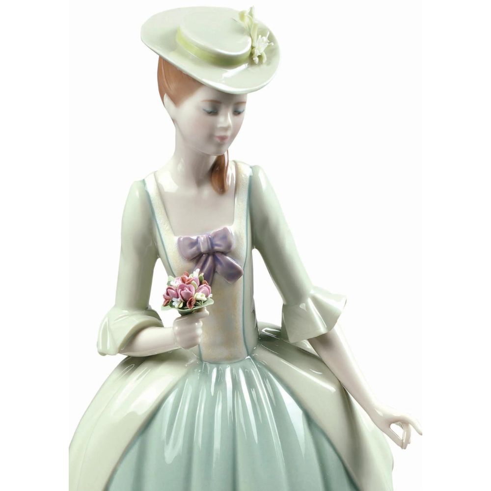 Lladrò - scultura dama con cappello e bouquet 32cm