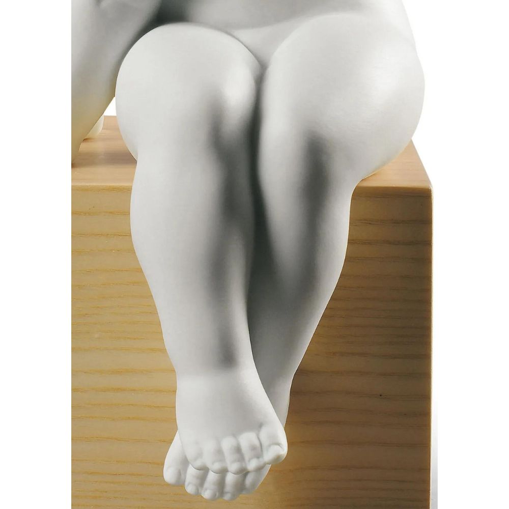 Lladrò - scultura bambina dolce seduta 32cm