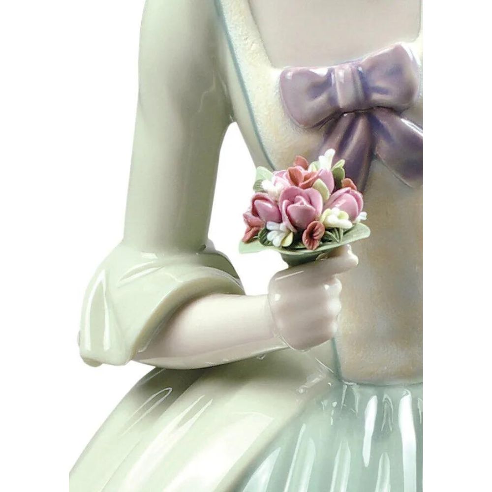 Lladrò - scultura dama con cappello e bouquet 32cm