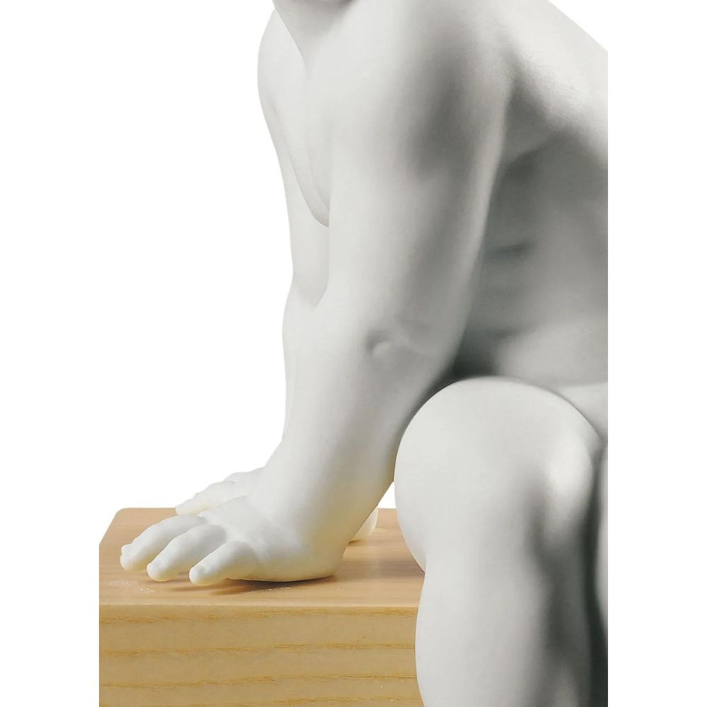 Lladrò - scultura bambina dolce seduta 32cm