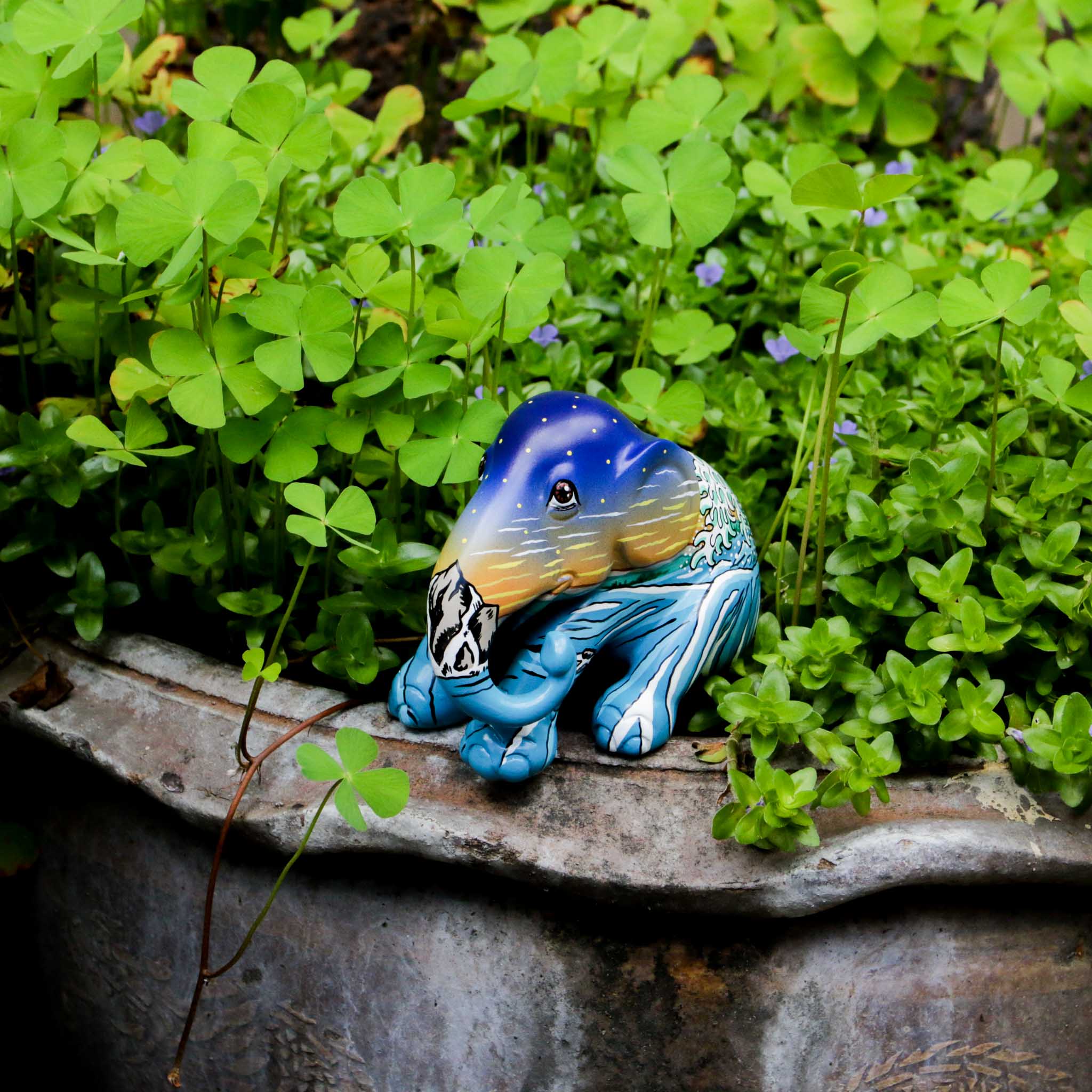 Elephant parade - statua elefante seduto marea serale 10cm