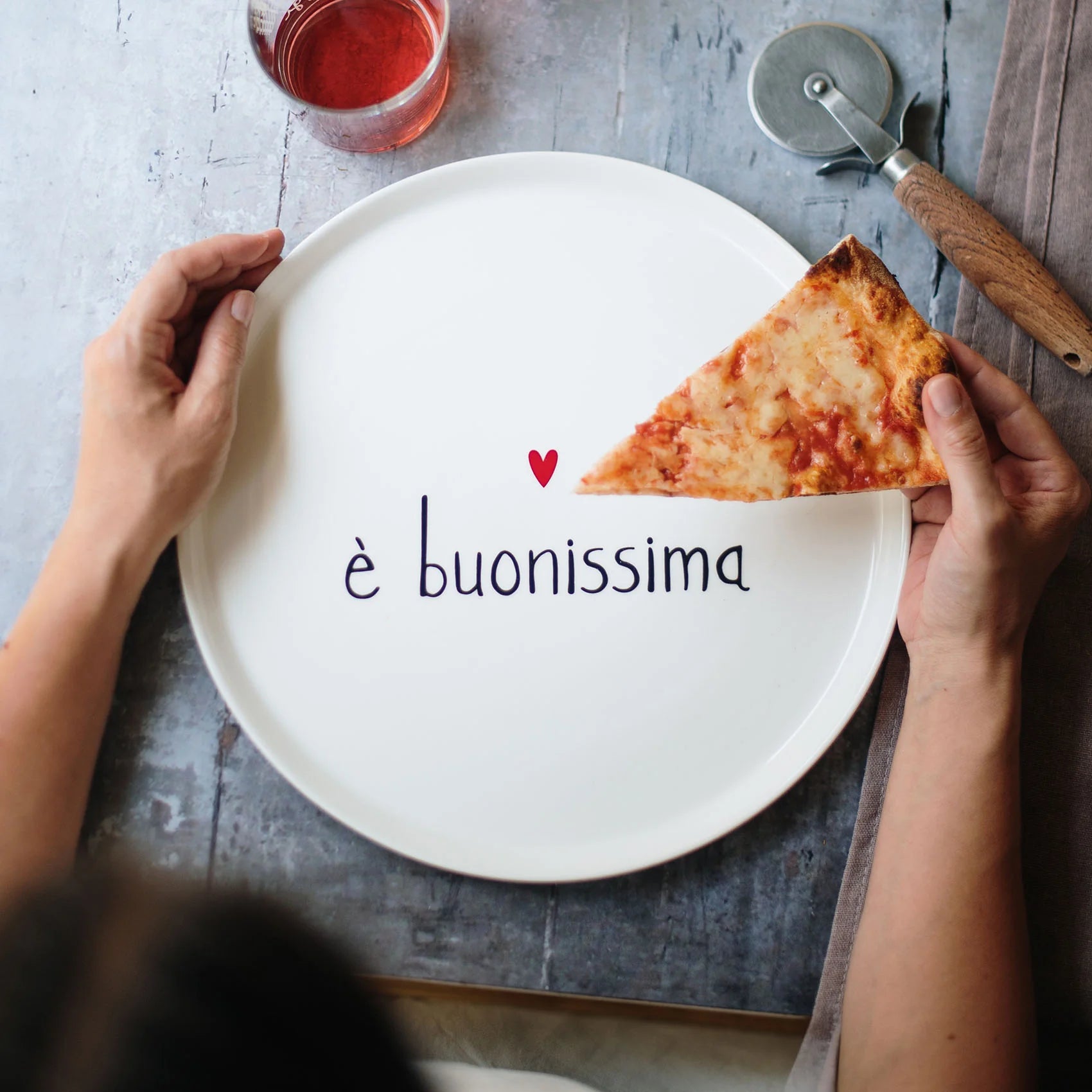 Simple day - Piatto in gres pizza E' buonissima 31,5 cm
