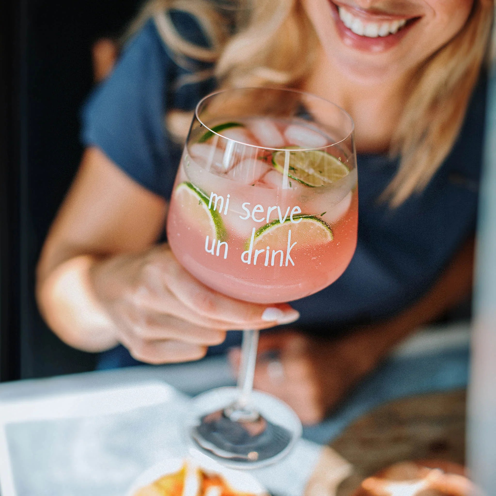 Simple day - Set 2 calici in vetro cocktail Mi serve un drink 82cl