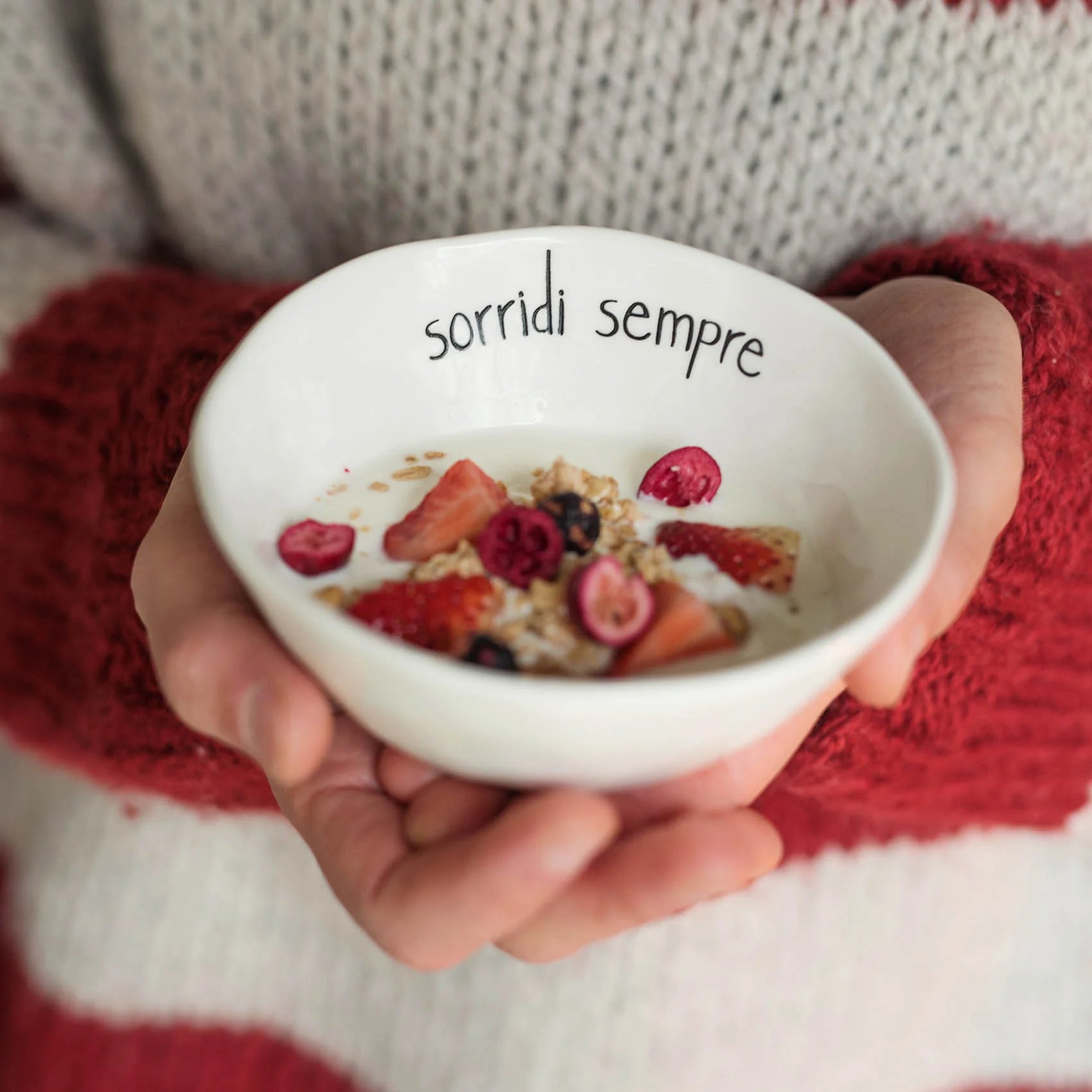 Simple day - set due coppe in grès Sorridi sempre Ø 12.5cm x h5cm