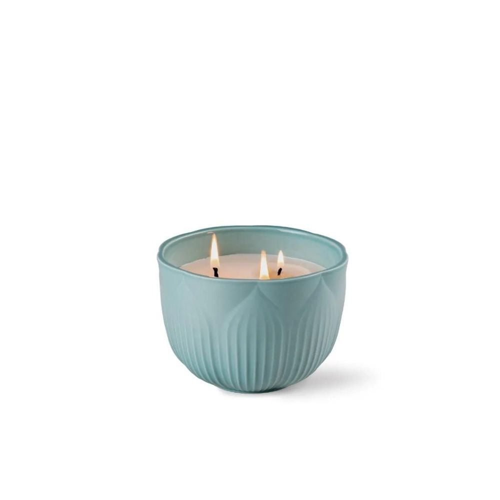Lladrò - candela profumata fiori tropicali mandarino verde e magnolia e un fondo di benzoino e vaniglia 630g
