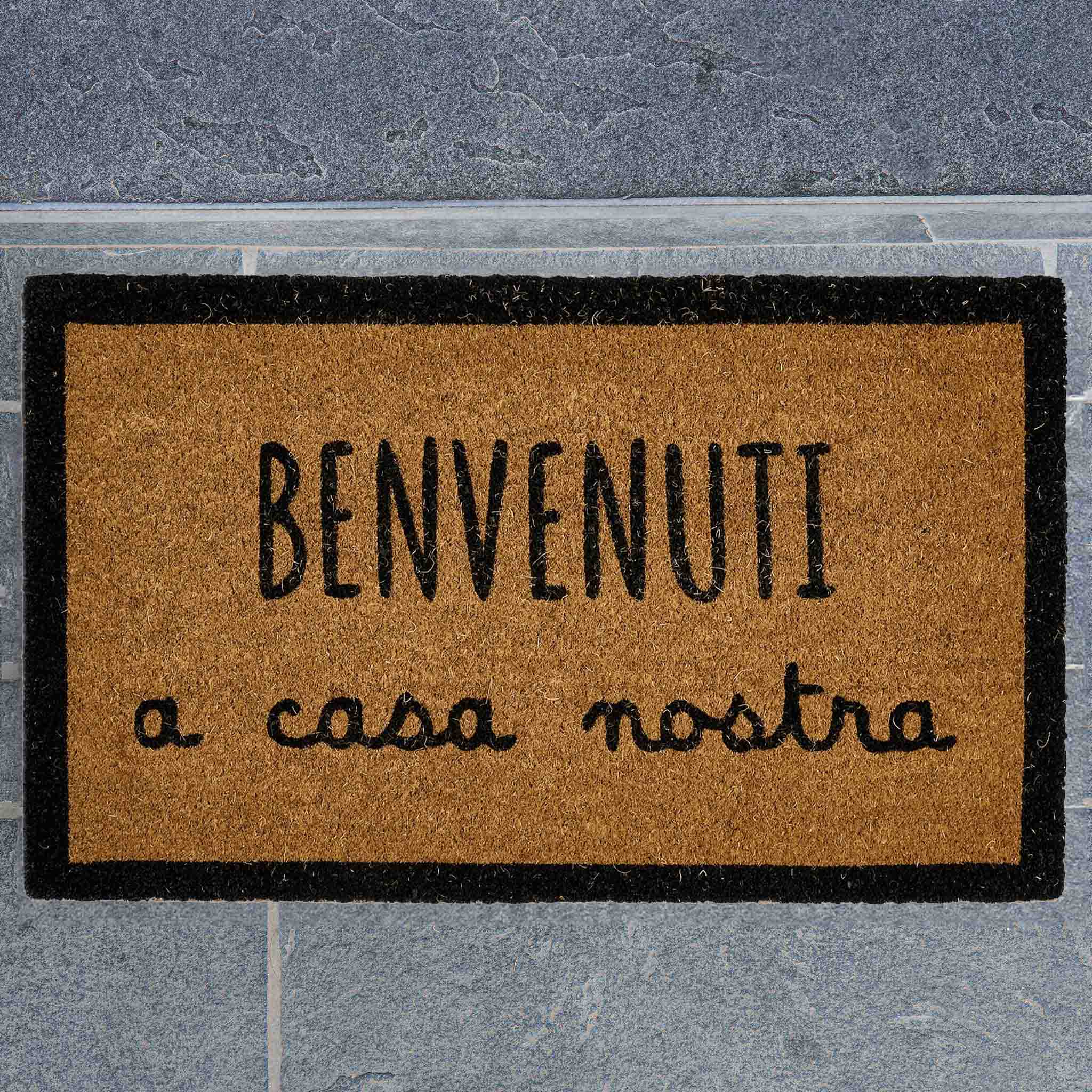 Simple day - zerbino in fibra Benvenuti a casa nostra 45x75cm